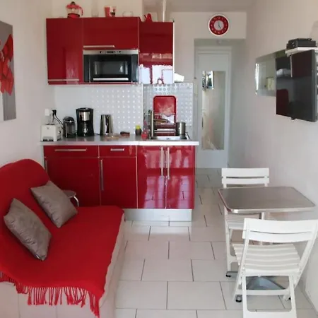 114, Port Nature 1, Village Naturiste * Agde